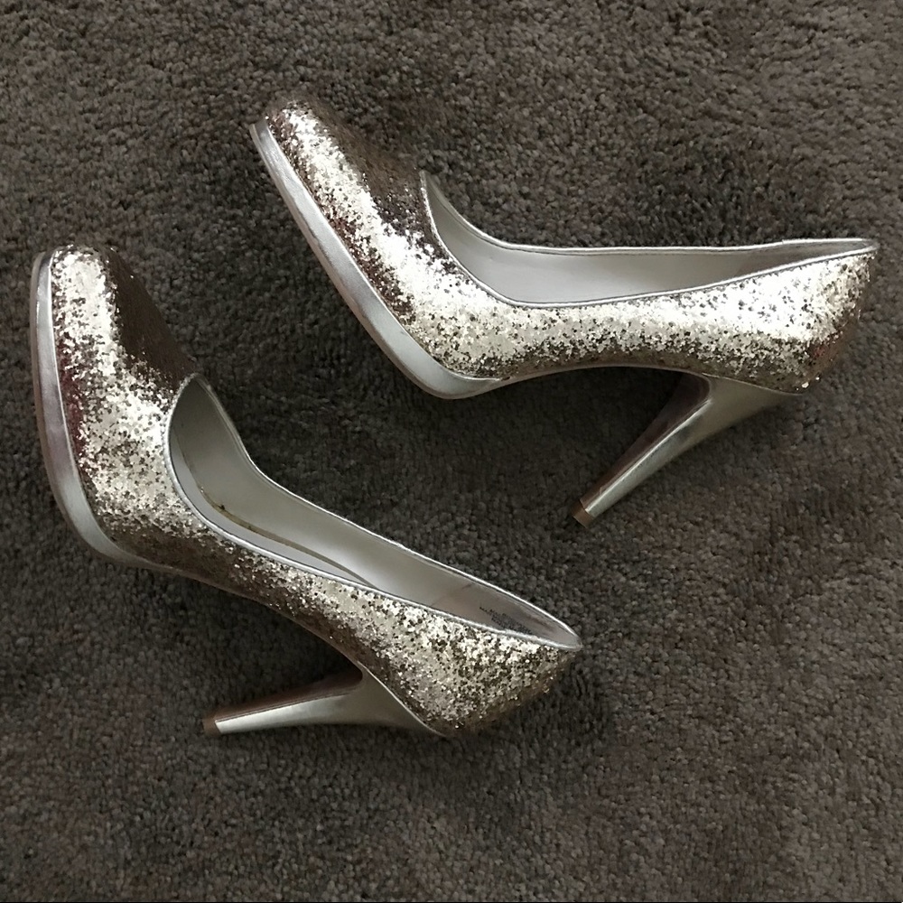 Glitter gold Nine West Heels sz 8.5 BRAND NEW